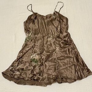 NWT Victoria's Secret 100% Silk Chemise Size Small